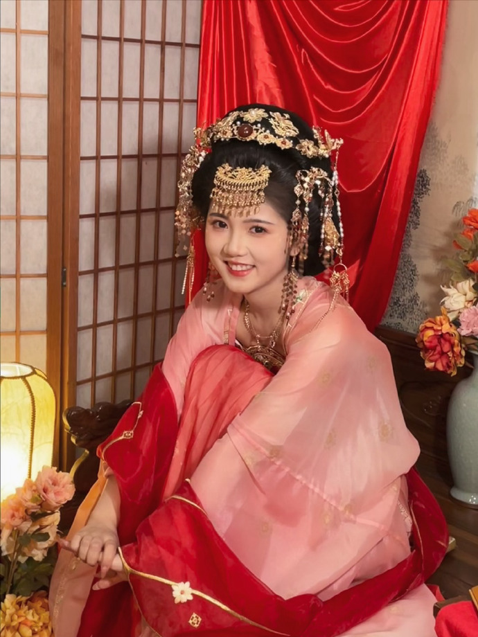 唐明哲 头像